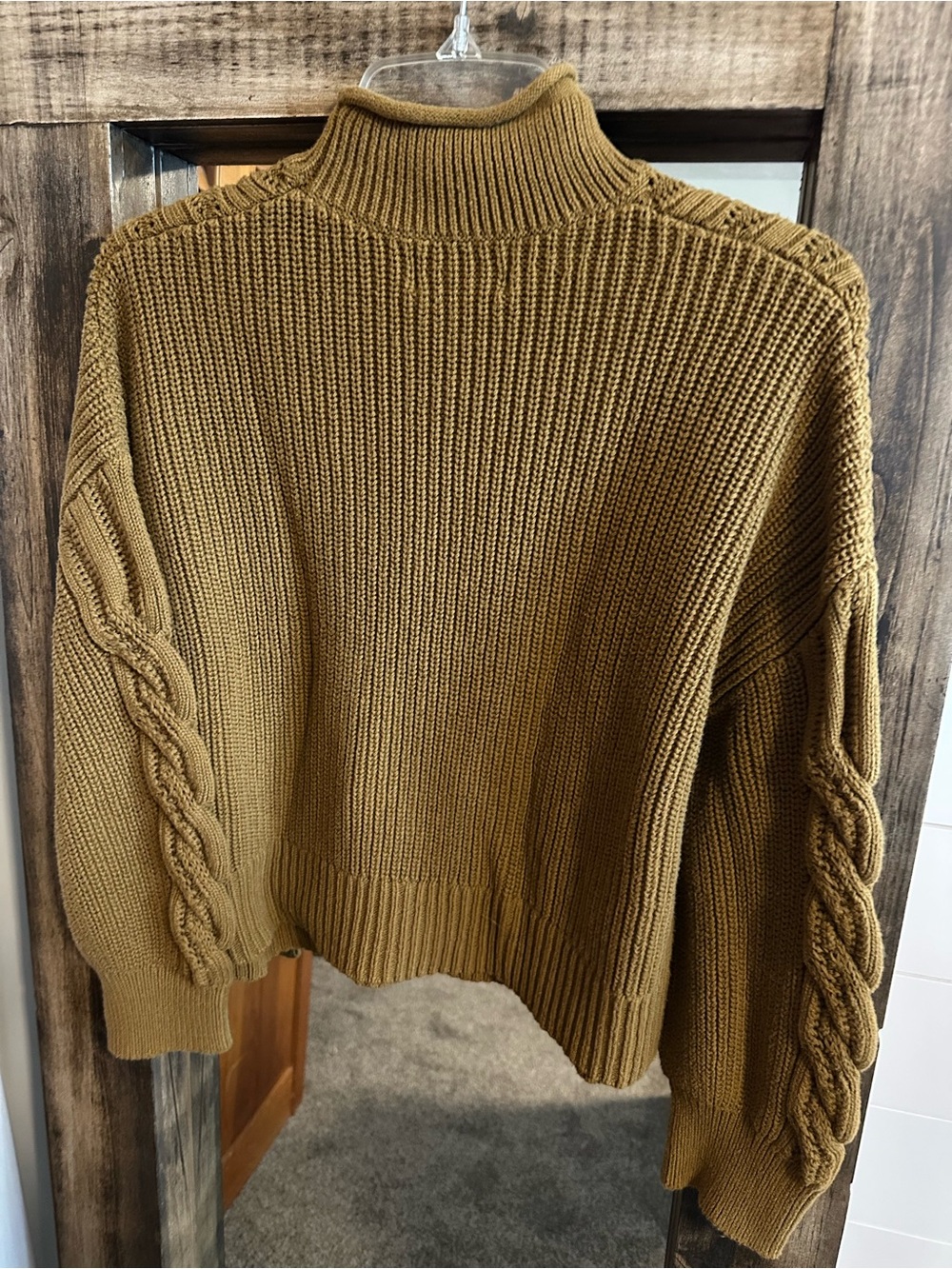 Old Navy Women’s M Petite Olive Green Cable Knit Turtleneck Sweater 100% Cotton - Picture 2 of 6